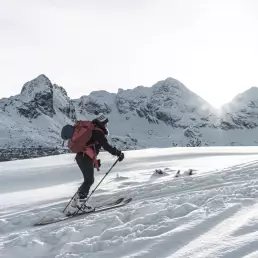 skitury-na-hali-gasienicowej-Przelecz-Karb-z-Hali-Gąsienicowej-skitury-kasprowy-wierch-na-skiturach