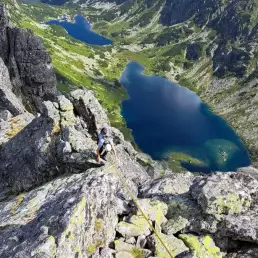 wyjscie-na-zabieg-mnicha-zabi-mnich-z-przewodnikiem