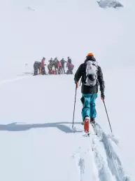 Jak-zaczac-przygode-ze-skituringiem-skituring-jak-zaczac-Dolina-Panszczycy-na-skiturach