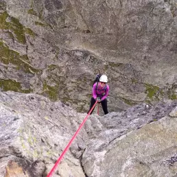 Zadni-mnich-z-przewodnikiem